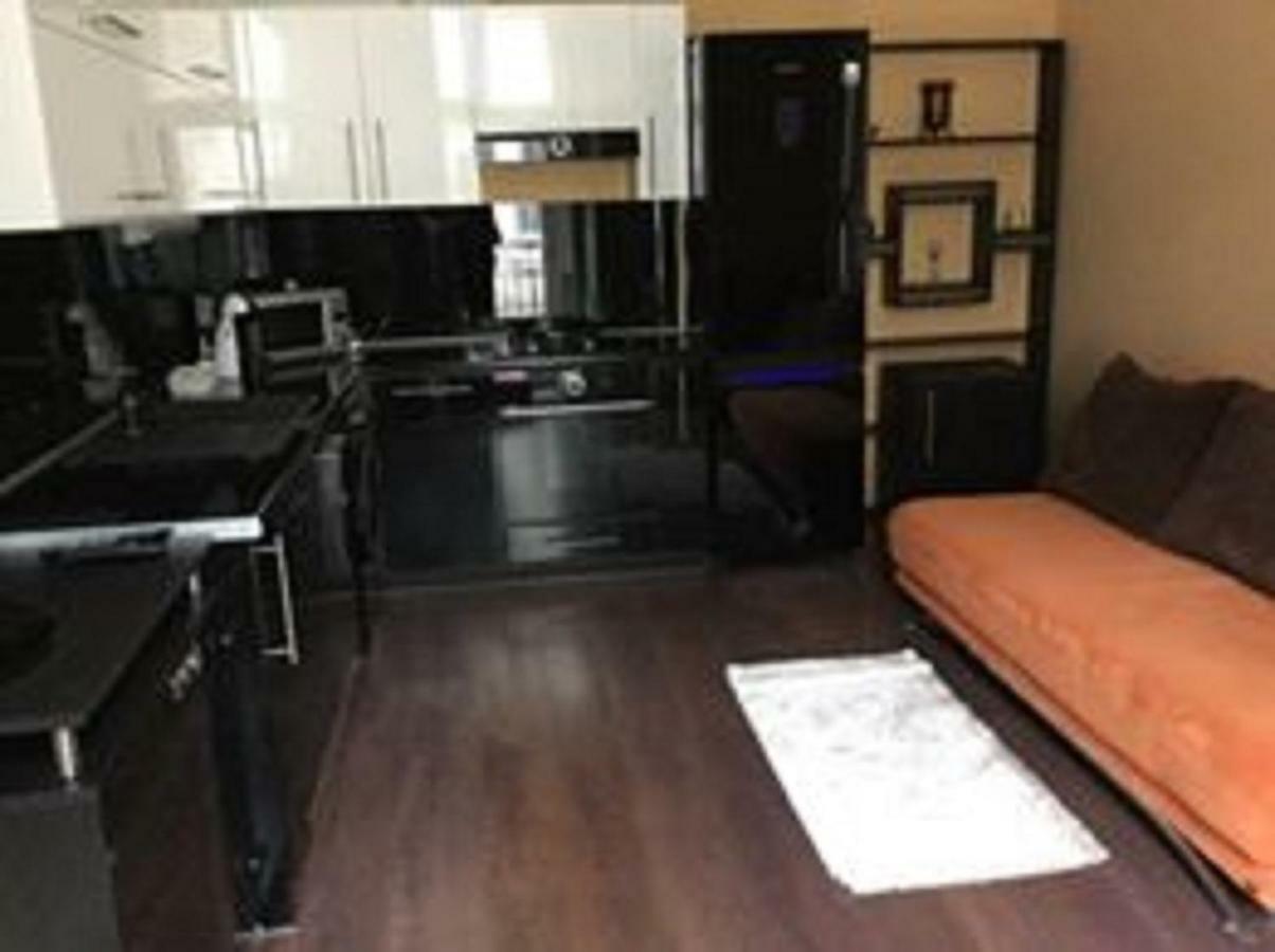 Adam'S Flat Apartment Budapest Luaran gambar
